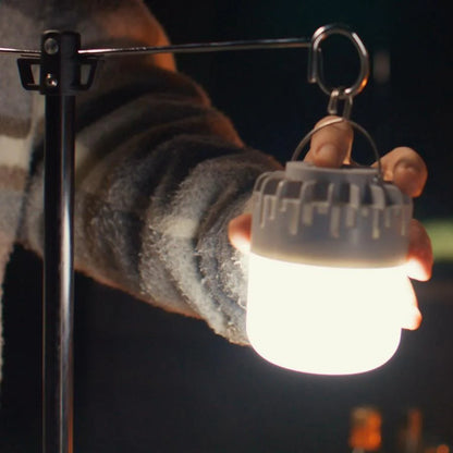 מתקן תאורה מתכוונן